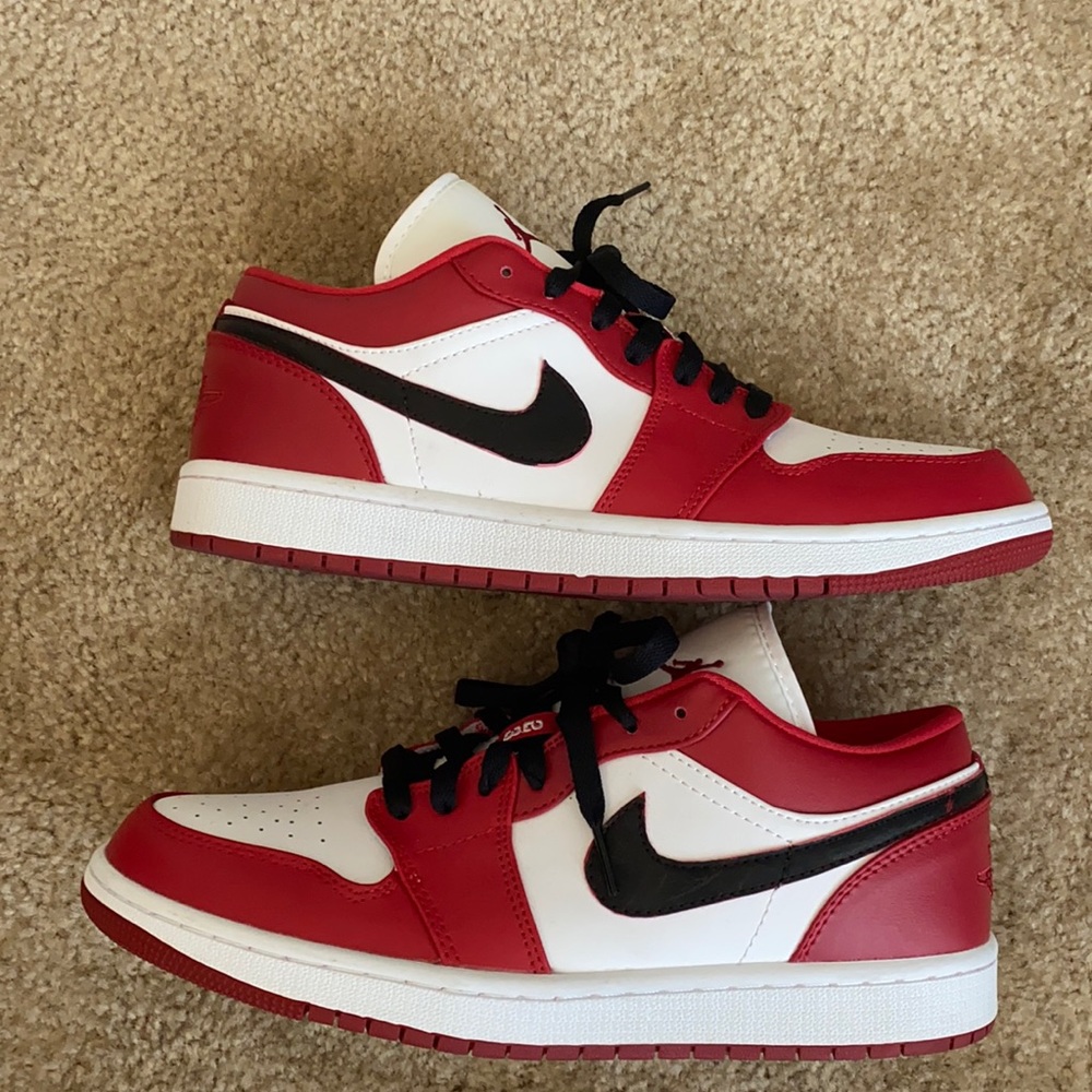Jordan 1 Low “Chicago” (Custom)
